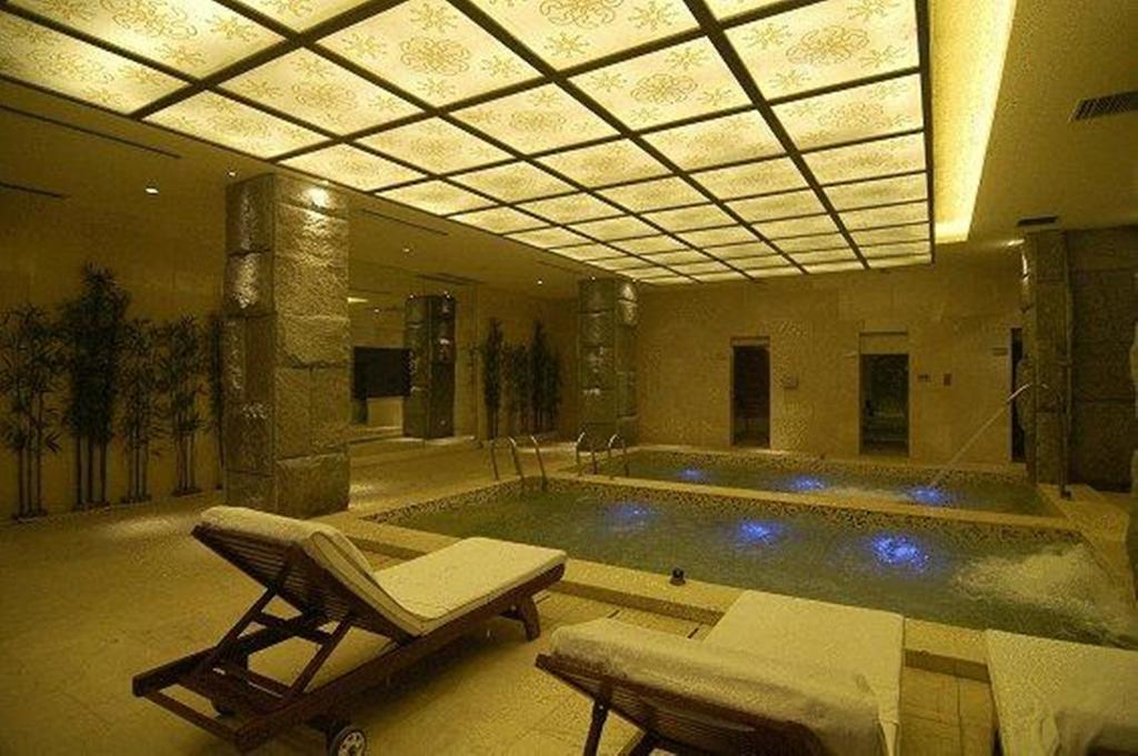 New Century Grand Hotel كايفنغ المظهر الخارجي الصورة